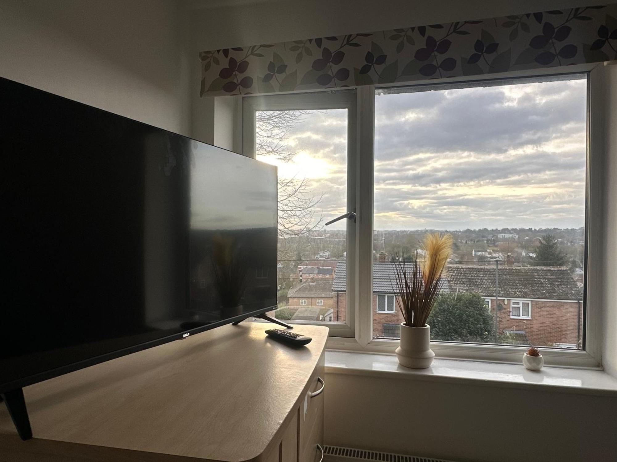 SIRIUS A PROPERTIES - 3 Bedrooms - - Amazing Hillside Views of Derby City Centre - - Free WIFI - - NETFLIX - - SKY-SPORTS - - MONOPOLY - - UNO - - CARDS Eksteriør bilde