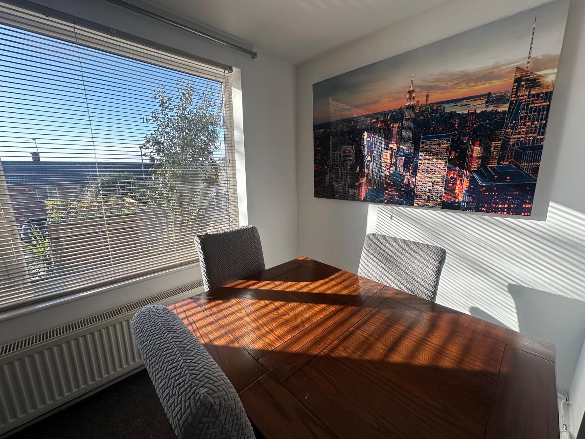 SIRIUS A PROPERTIES - 3 Bedrooms - - Amazing Hillside Views of Derby City Centre - - Free WIFI - - NETFLIX - - SKY-SPORTS - - MONOPOLY - - UNO - - CARDS Eksteriør bilde